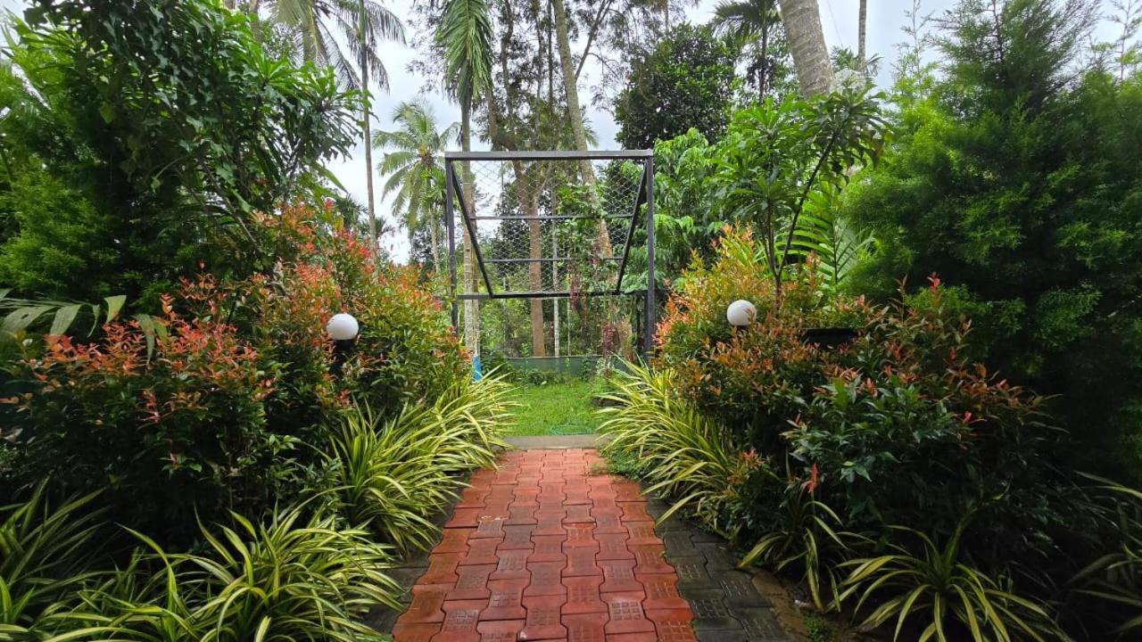 Green Aura Private Villas Sultan Bathery Exterior photo