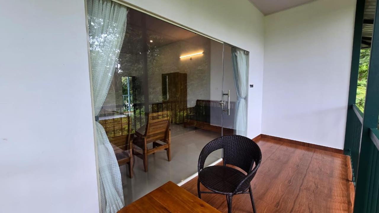 Green Aura Private Villas Sultan Bathery Exterior photo